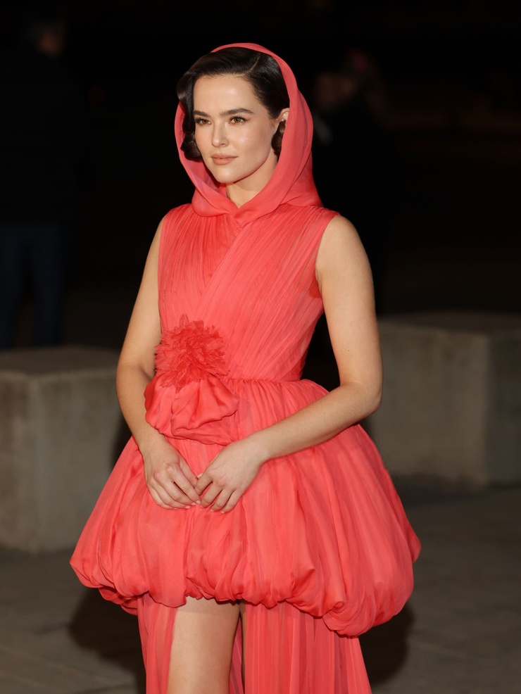 Zoey Deutch