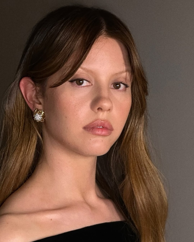 Mia Goth