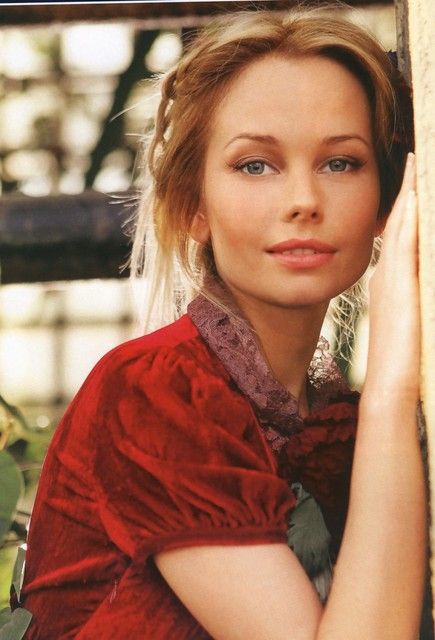 Elena Korikova