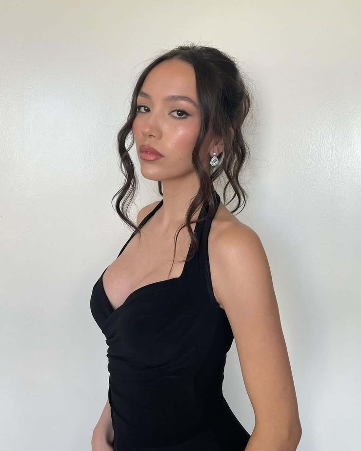 Jasmine Vega