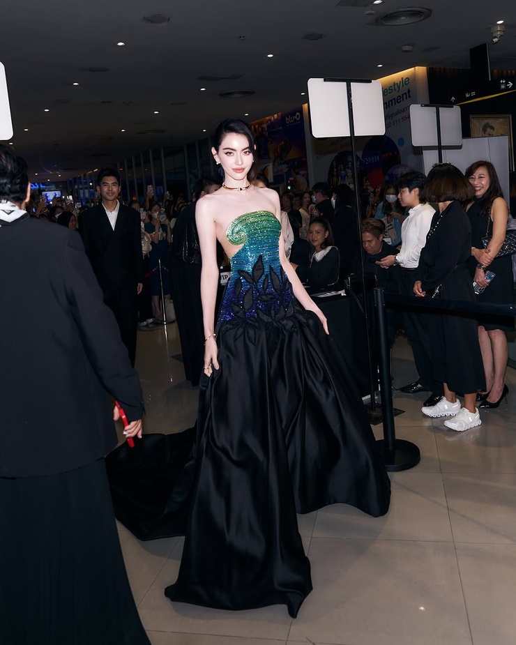 Davika Hoorne