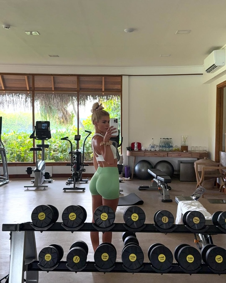 Pamela Reif Pamela Reif