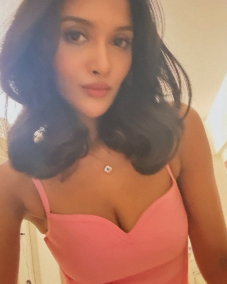 Sushrii Shreya Mishraa
