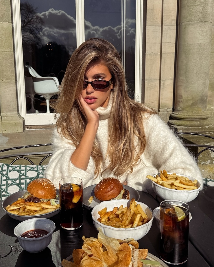 Kara Del Toro Kara Del Toro