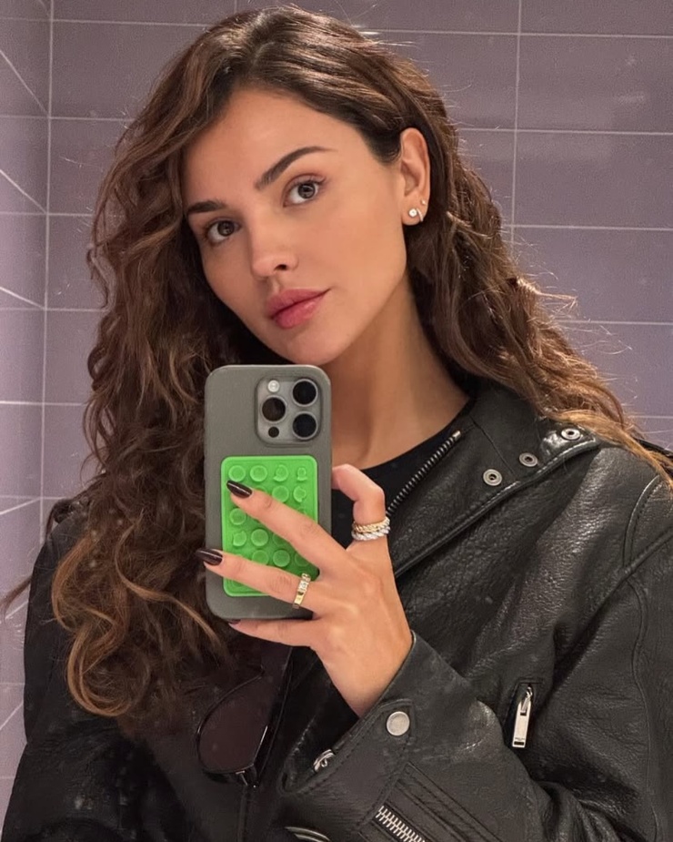 Eiza Gonzalez