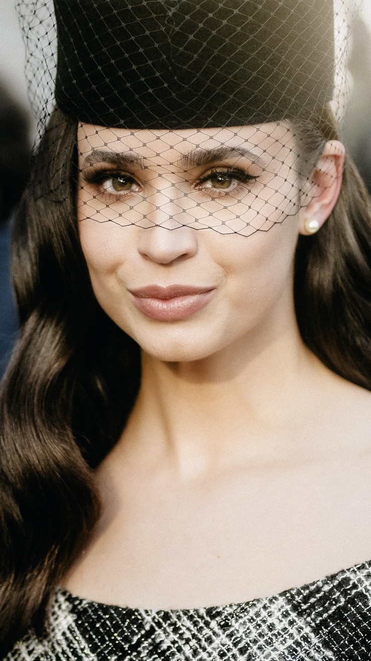 Sofia Carson