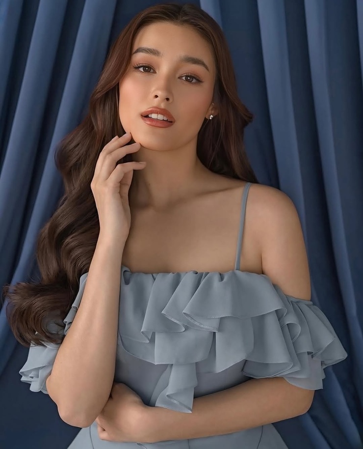 Liza Soberano