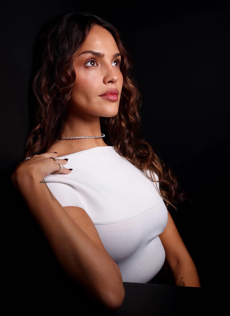 Eiza Gonzalez Eiza Gonzalez