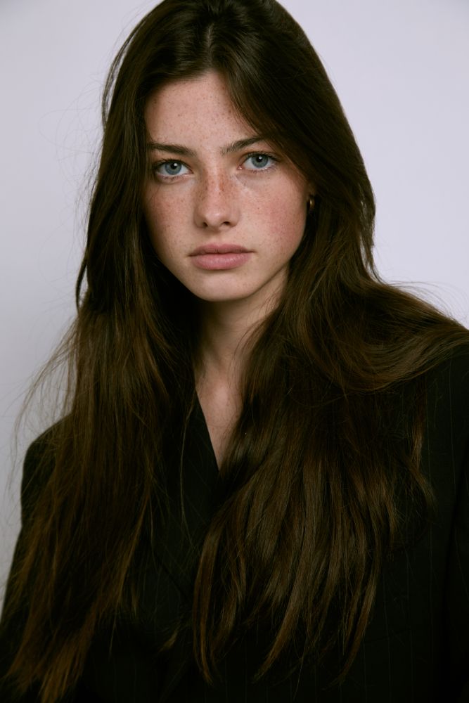 Chloe Coutau Chloe Coutau