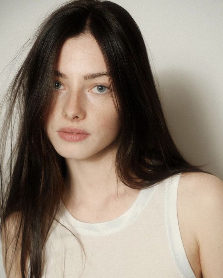 Chloe Coutau Chloe Coutau