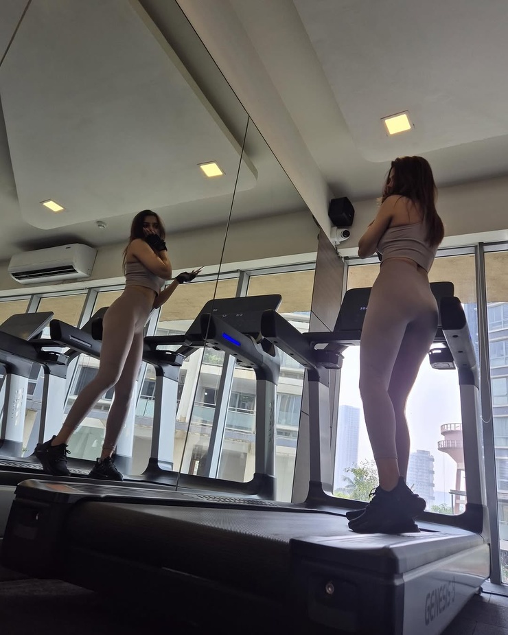 Ruhi Singh Ruhi Singh
