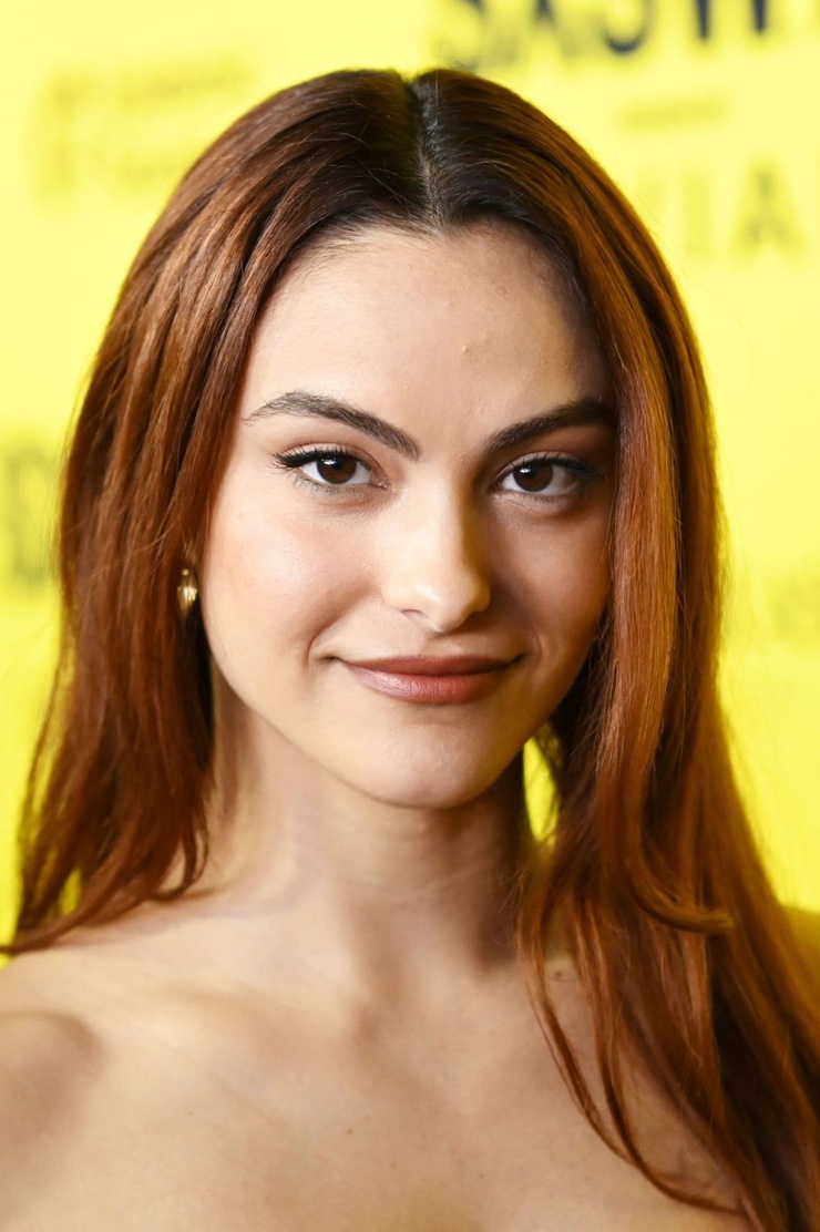 Camila Mendes