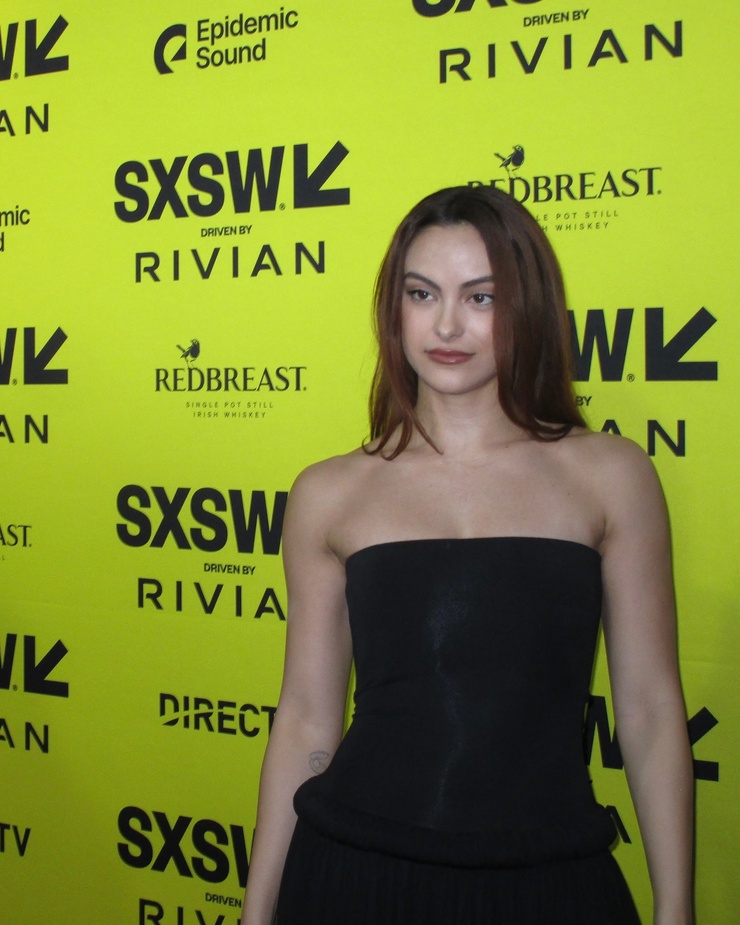 Camila Mendes