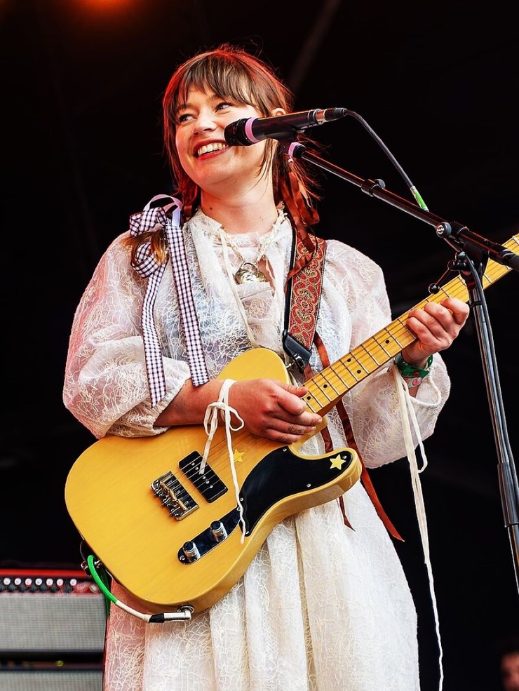 Rhian Teasdale Rhian Teasdale