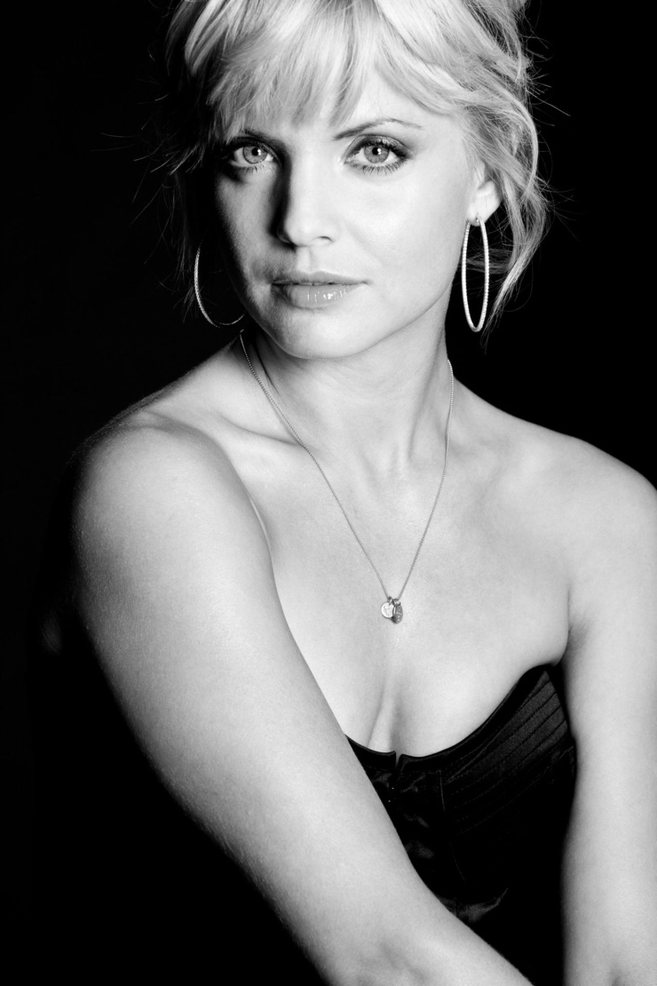 Mena Suvari Mena Suvari