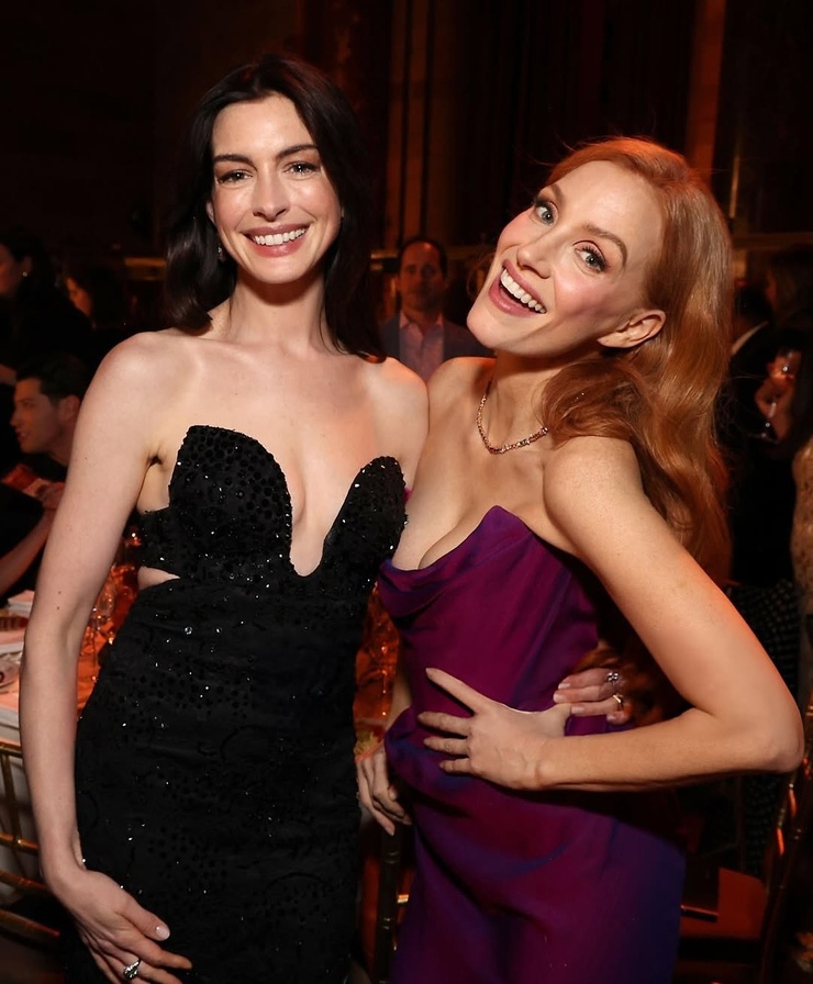 Anne Hathaway Anne Hathaway