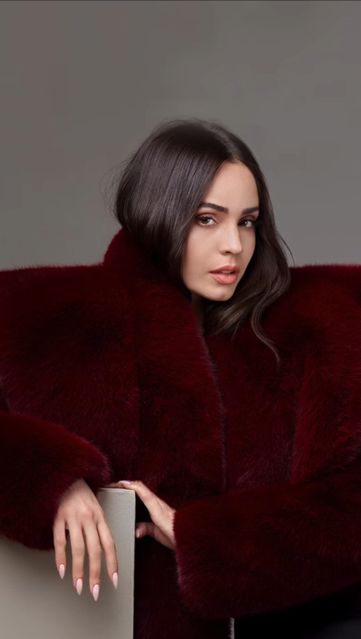 Sofia Carson