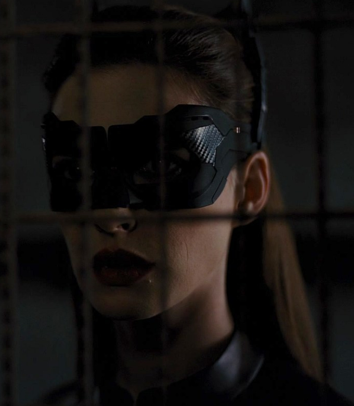 Selina Kyle / The Cat (Anne Hathaway)