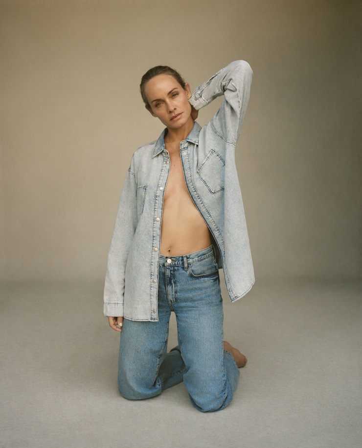 Picture of Amber Valletta