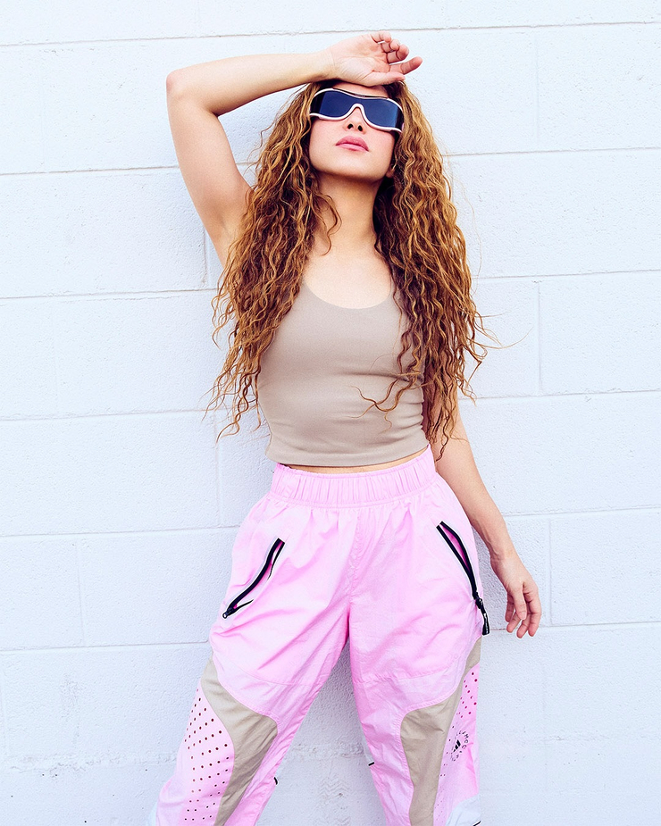 Shakira Shakira