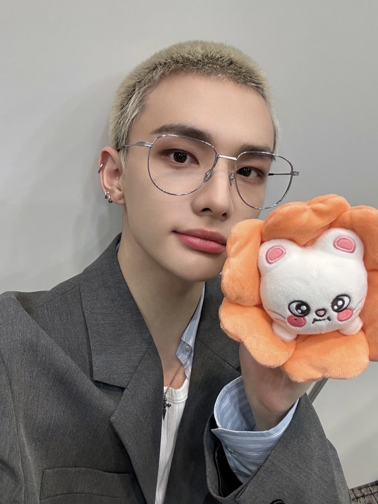 Hyun-Jin Hwang