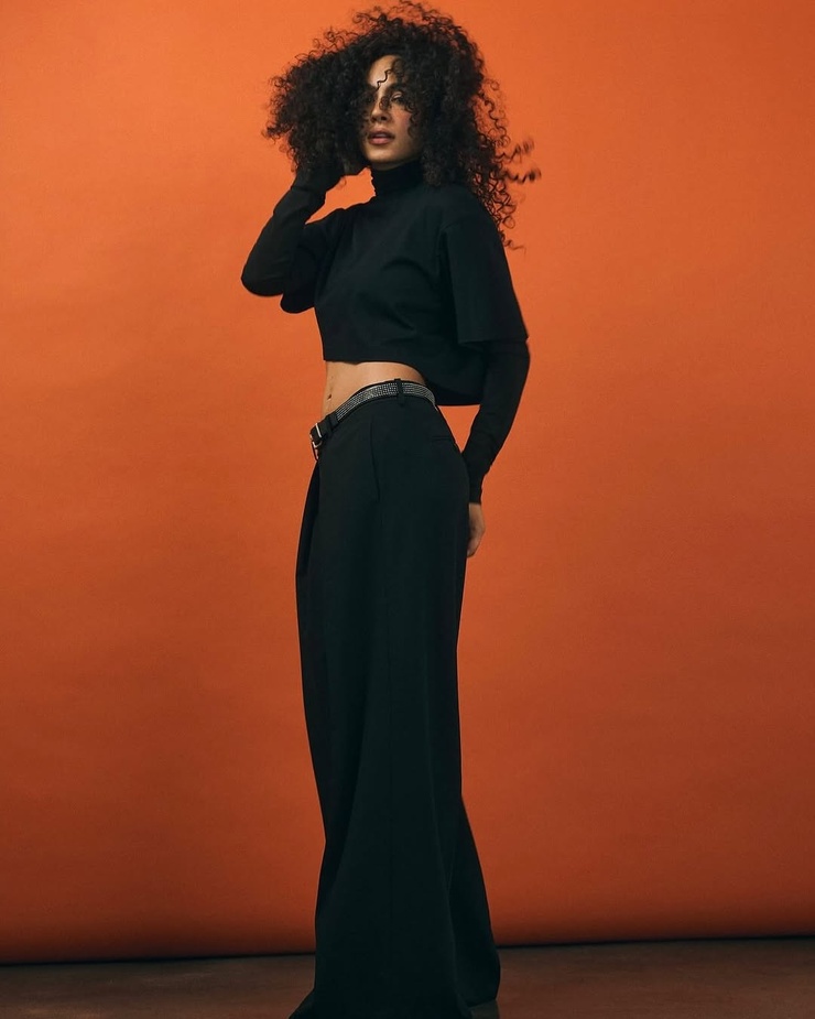 Aurora Perrineau