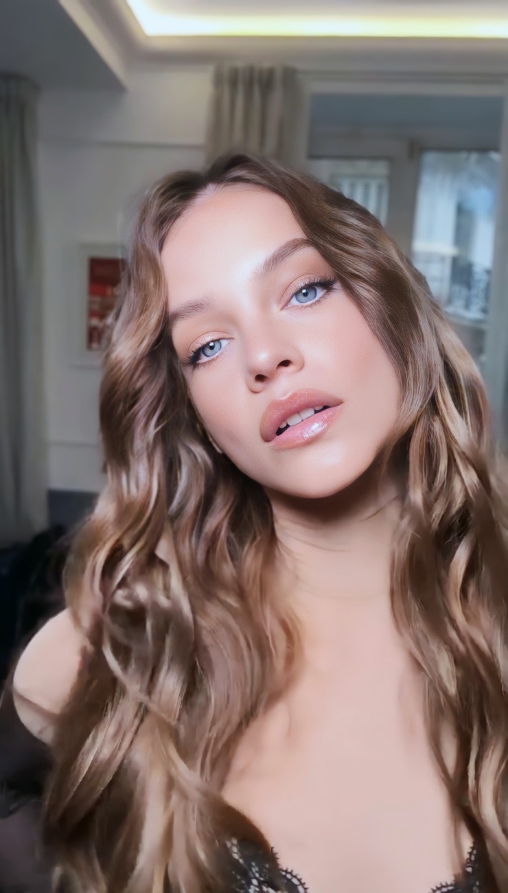 Barbara Palvin Barbara Palvin