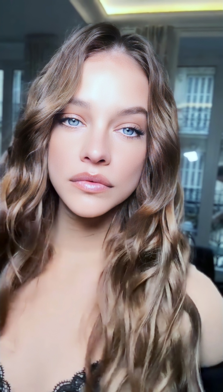 Barbara Palvin Barbara Palvin
