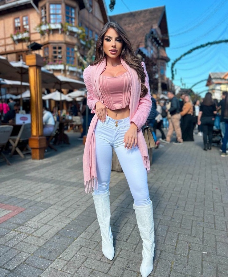 Leticia Longati