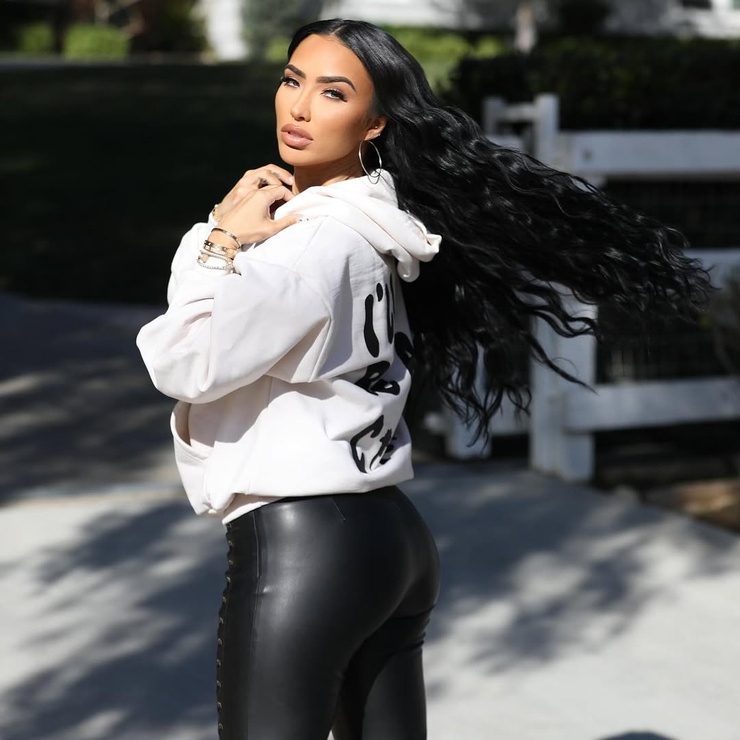 Bre Tiesi