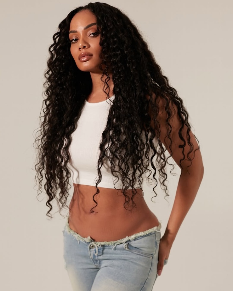 Essence Tatiana