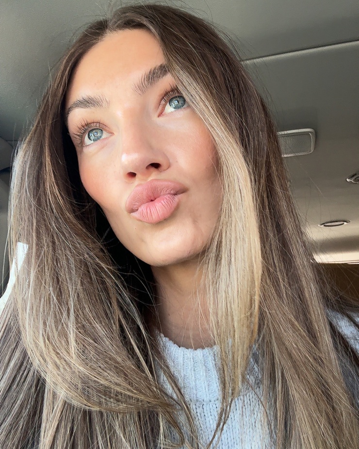 Lorena RAE