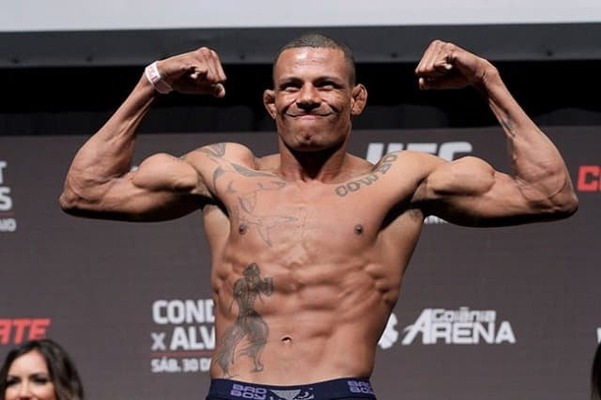 Alex Oliveira