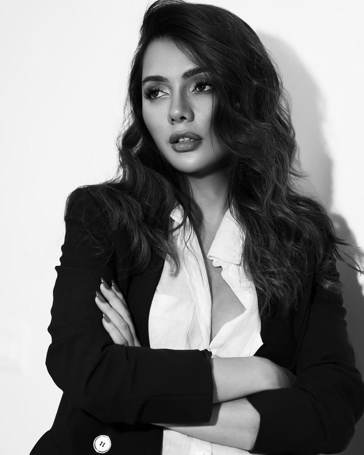 Ruhi Singh