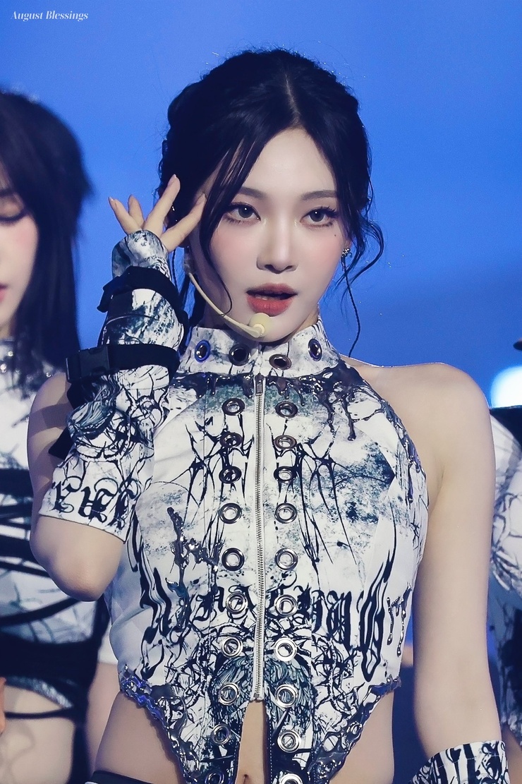 Yizhuo Ning