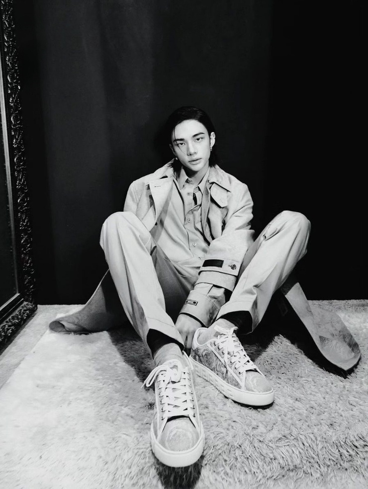 Hyun-Jin Hwang