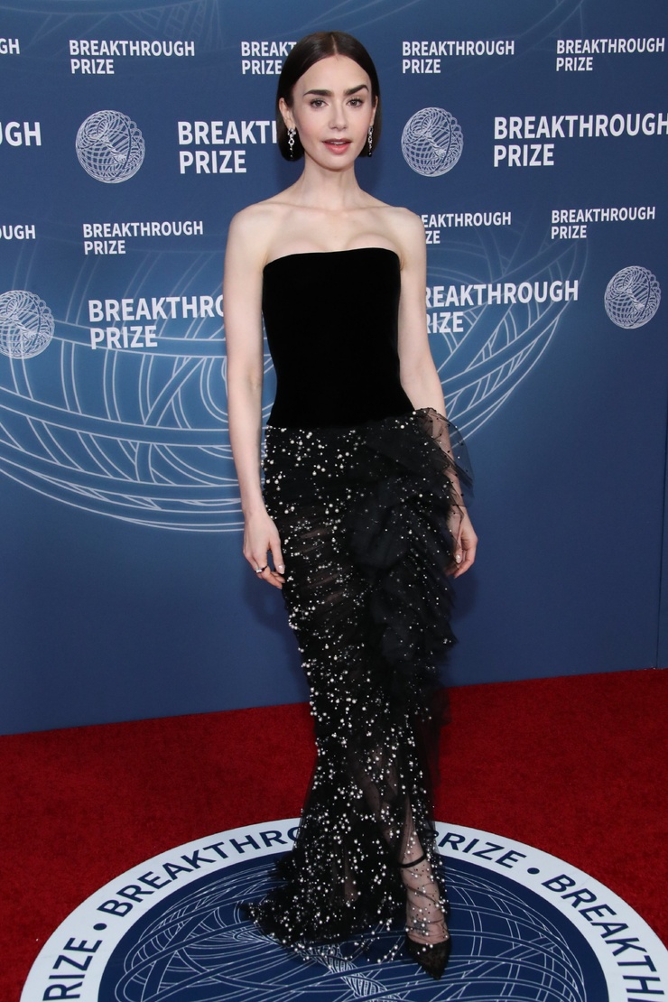 Lily Collins