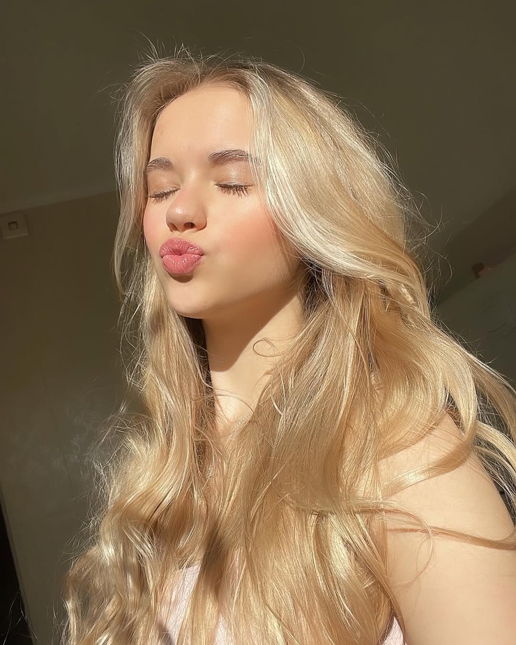 Anna Efimenko Anna Efimenko