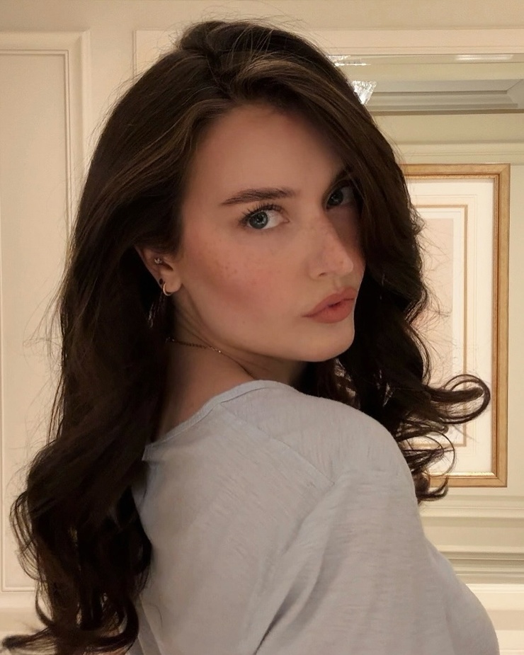 Jessica Clements