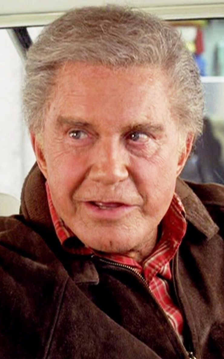 Ben Parker (Cliff Robertson)