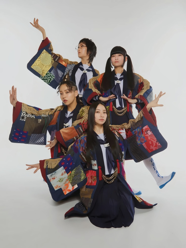Atarashii Gakko!