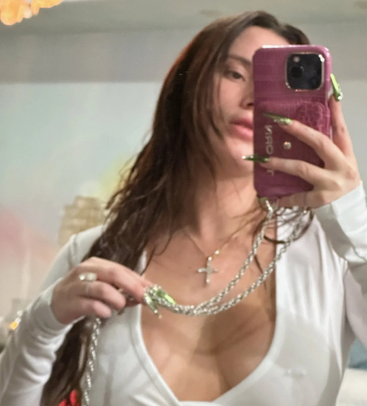 Bella Thorne