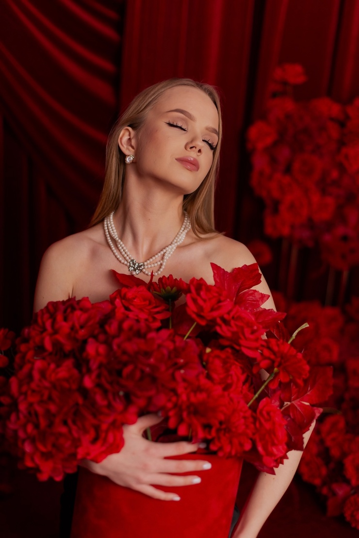 Anna Feoktistova