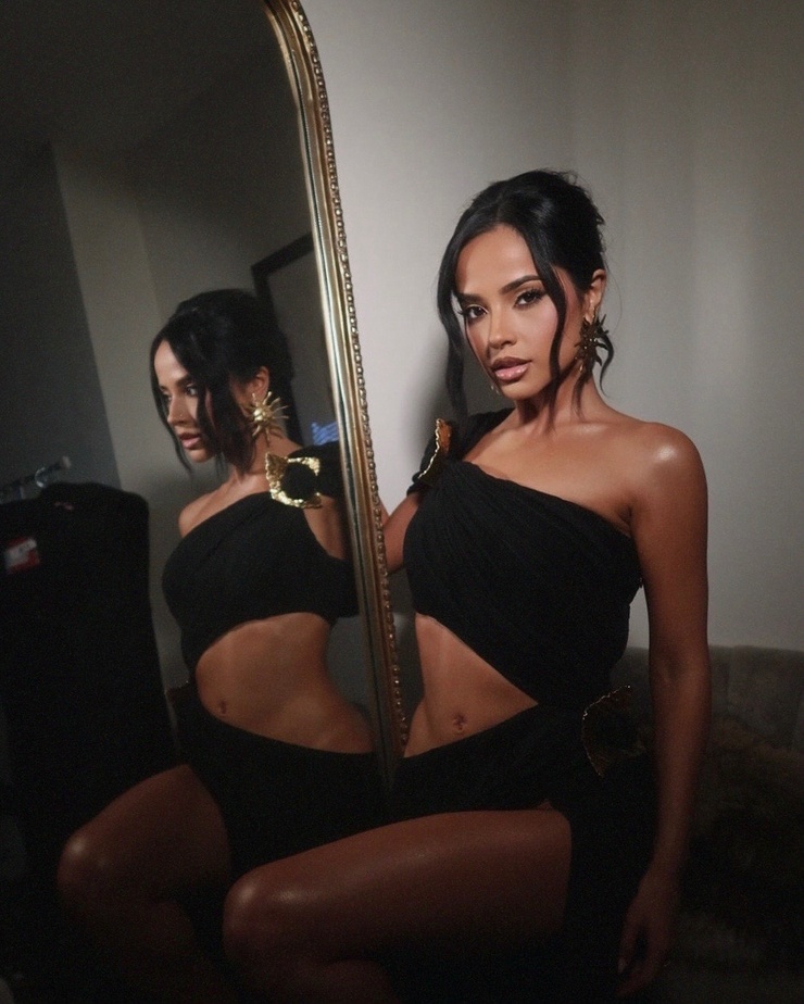 Becky G.