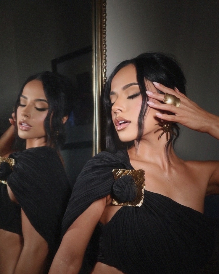 Becky G.