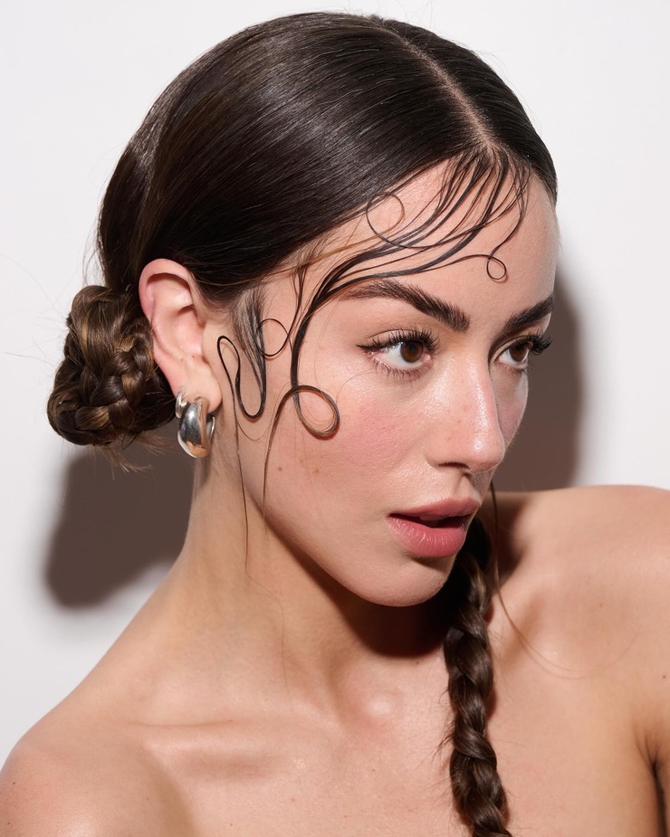 Chloe Bennet Chloe Bennet