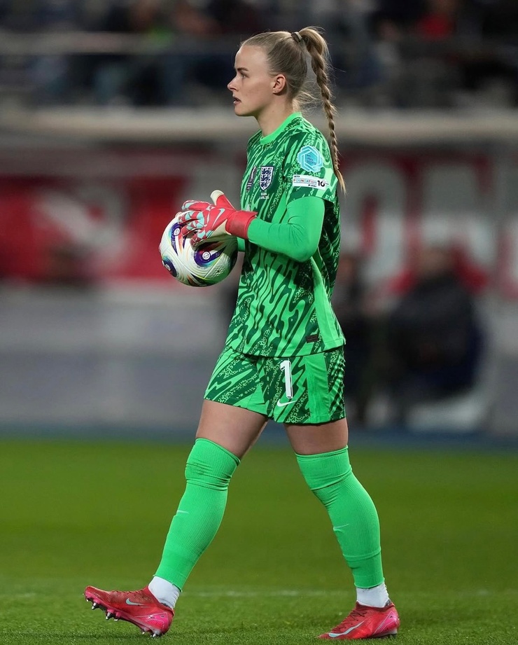 Hannah Hampton