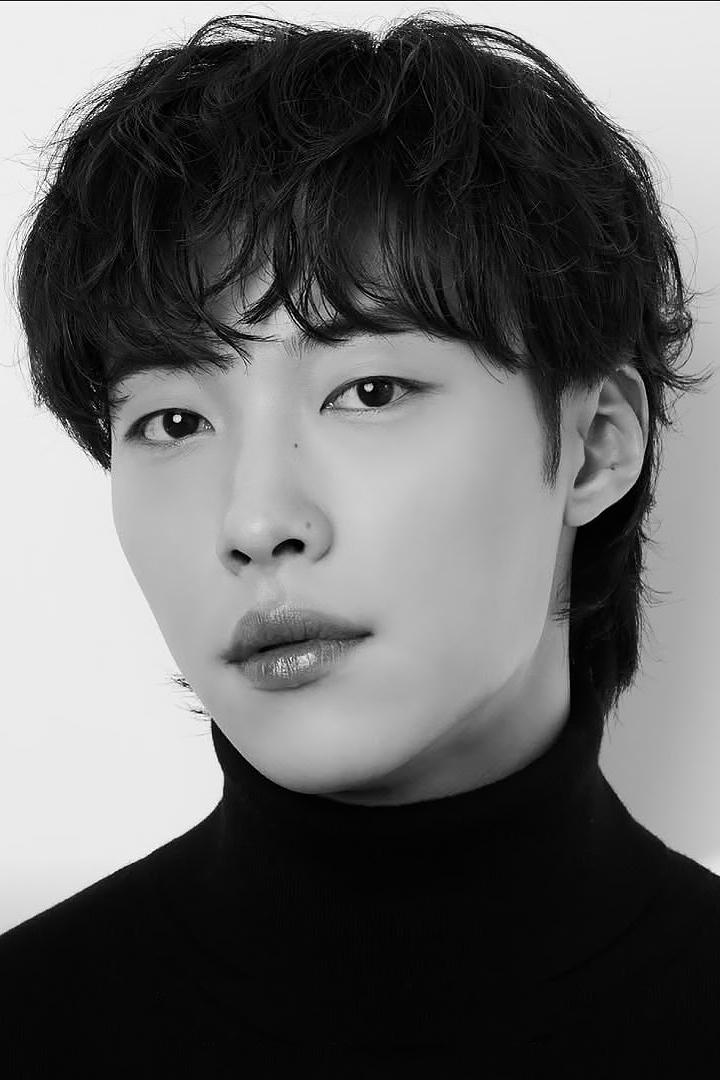 Do-Hwan Woo