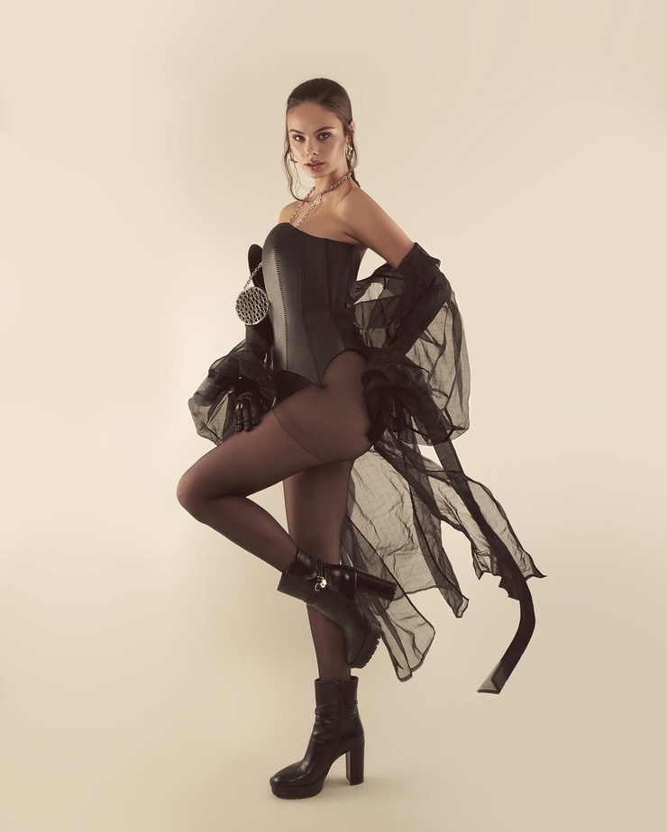 Meika Woollard Meika Woollard
