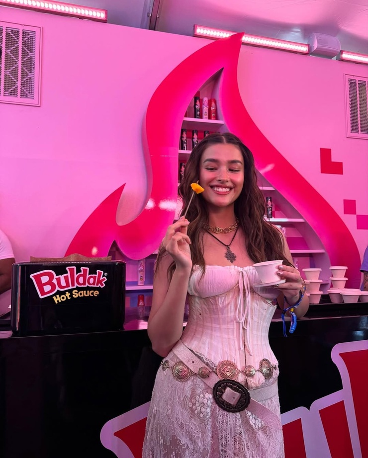 Liza Soberano